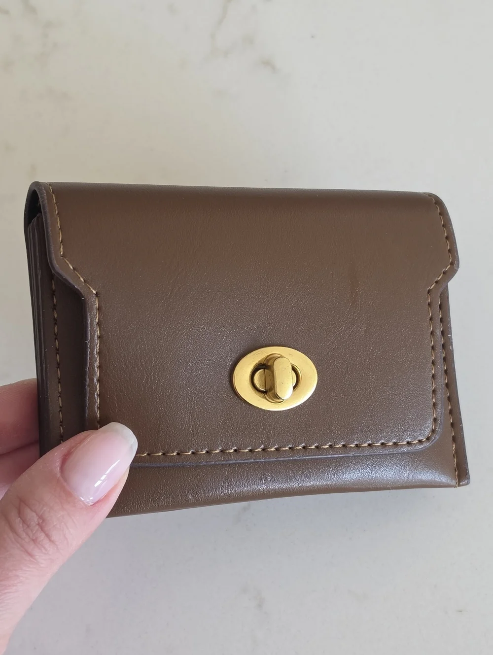 Faux Leather Turnlock Wallet 🤎 Accordion Wallet | Quiet Luxury Aesthetic